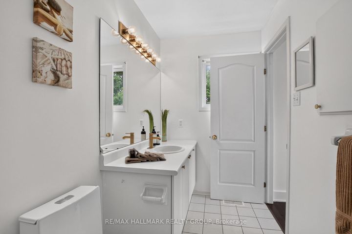 Photo 25 at 23 Whitegate Crescent, Nepean (Longfields), Ottawa