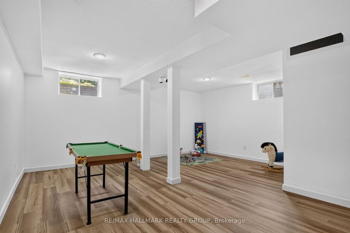 Photo 35 at 23 Whitegate Crescent, Nepean (Longfields), Ottawa