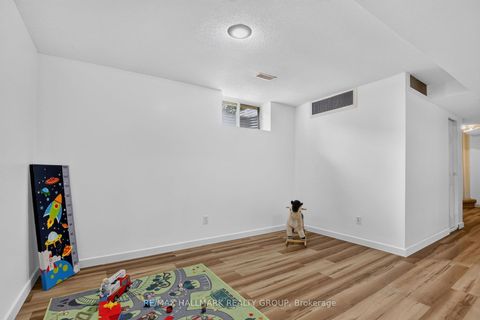 Photo 37 at 23 Whitegate Crescent, Nepean (Longfields), Ottawa