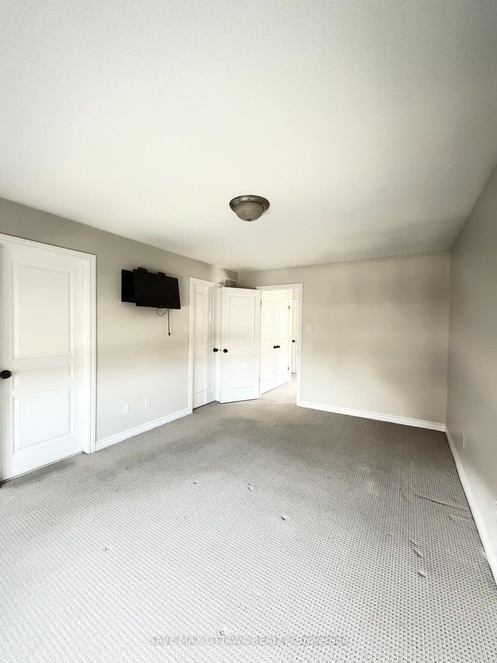 Photo 20 at 100 Popplewell Crescent S, Nepean (Cedargrove/Fraserdale), Ottawa
