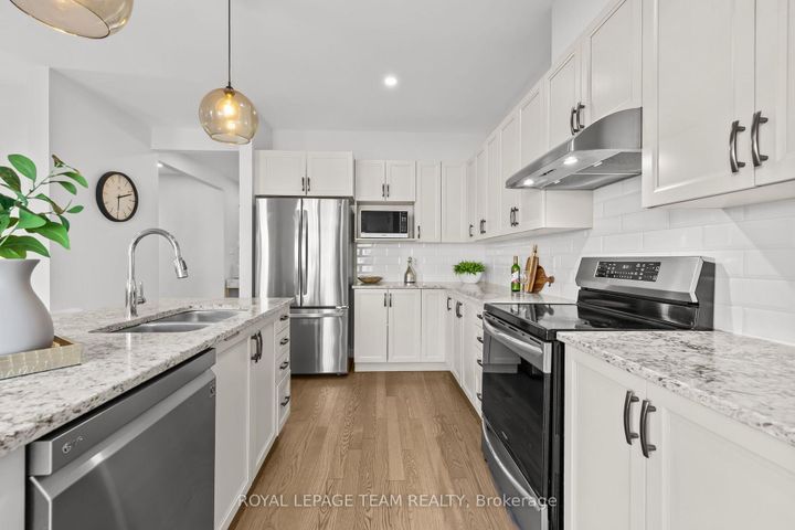 Photo 8 at 70 Ralph Erfle Way, Nepean (Half Moon Bay), Ottawa