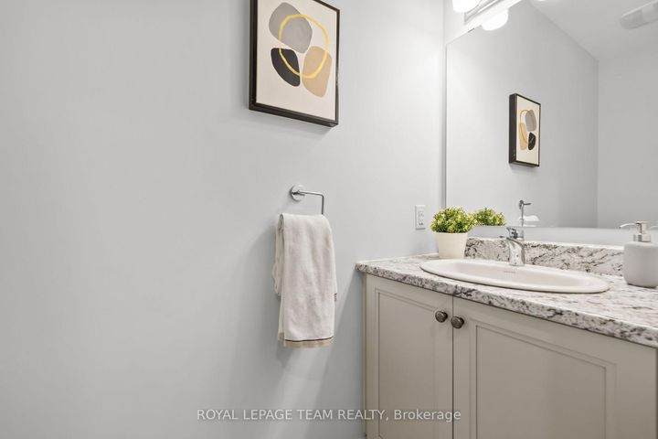 Photo 14 at 70 Ralph Erfle Way, Nepean (Half Moon Bay), Ottawa