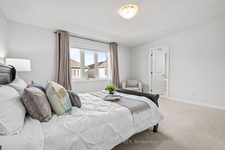 Photo 16 at 70 Ralph Erfle Way, Nepean (Half Moon Bay), Ottawa