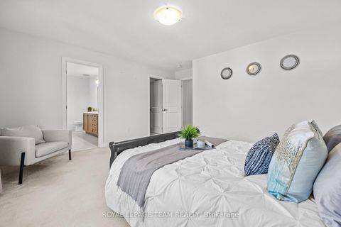 Photo 17 at 70 Ralph Erfle Way, Nepean (Half Moon Bay), Ottawa