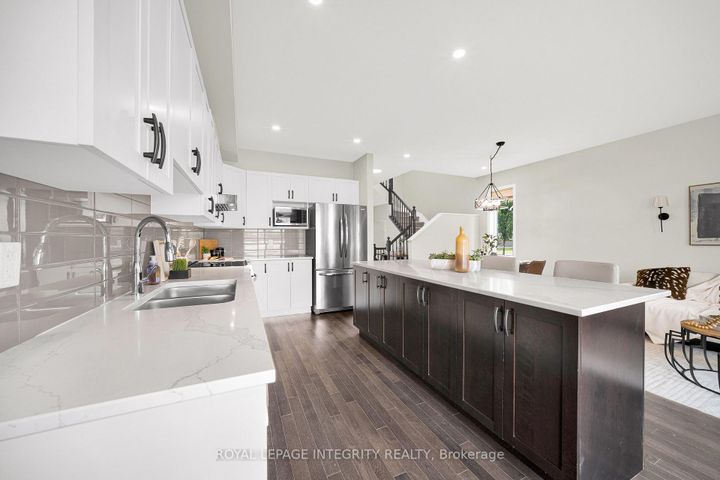 Photo 10 at 185 Bending Way, Nepean (Hearts Desire), Ottawa