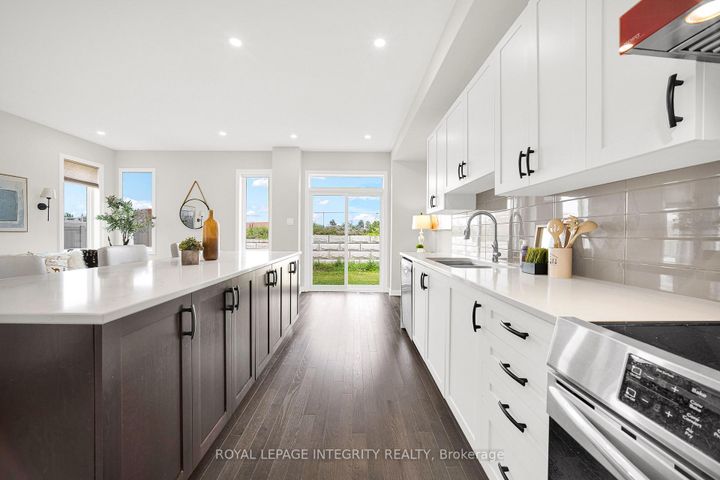 Photo 12 at 185 Bending Way, Nepean (Hearts Desire), Ottawa