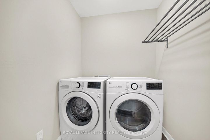 Photo 31 at 185 Bending Way, Nepean (Hearts Desire), Ottawa