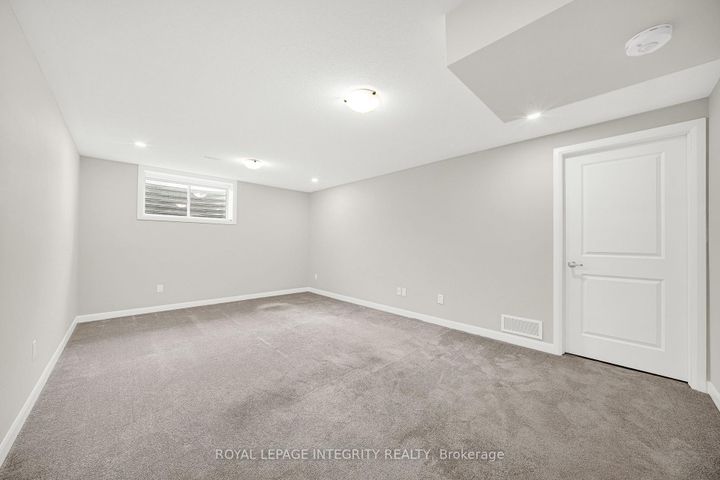 Photo 32 at 185 Bending Way, Nepean (Hearts Desire), Ottawa