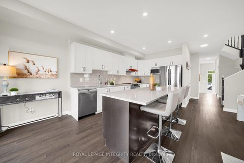 Photo 9 at 185 Bending Way, Nepean (Hearts Desire), Ottawa