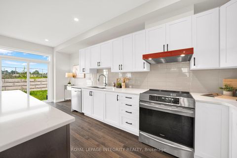 Photo 11 at 185 Bending Way, Nepean (Hearts Desire), Ottawa