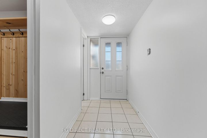 Photo 1 at 3K Arnold Drive, Nepean (Arbeatha Park), Ottawa
