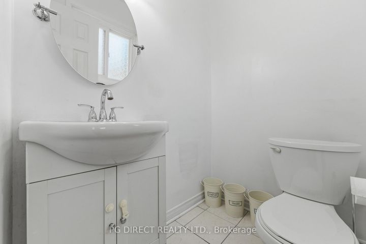 Photo 2 at 3K Arnold Drive, Nepean (Arbeatha Park), Ottawa