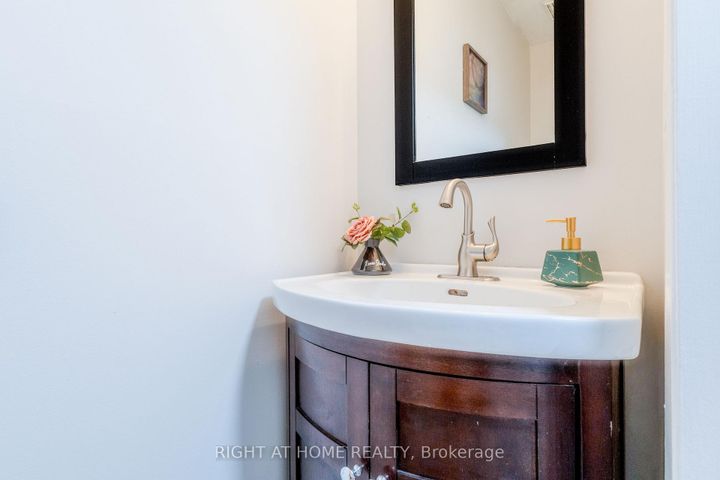 Photo 8 at 161 Pheasant Run Drive, Nepean (Pheasant Run), Ottawa