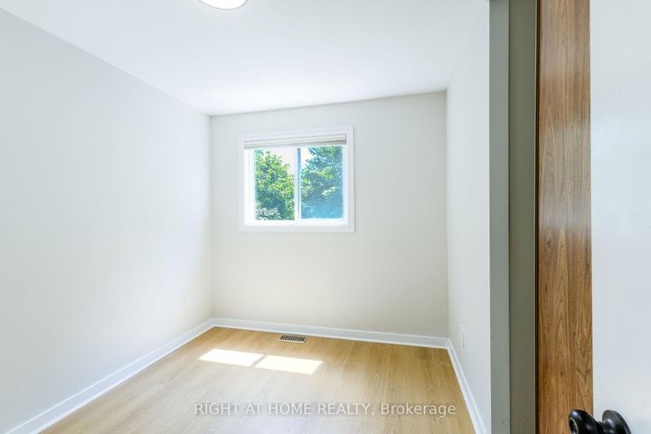 Photo 12 at 161 Pheasant Run Drive, Nepean (Pheasant Run), Ottawa