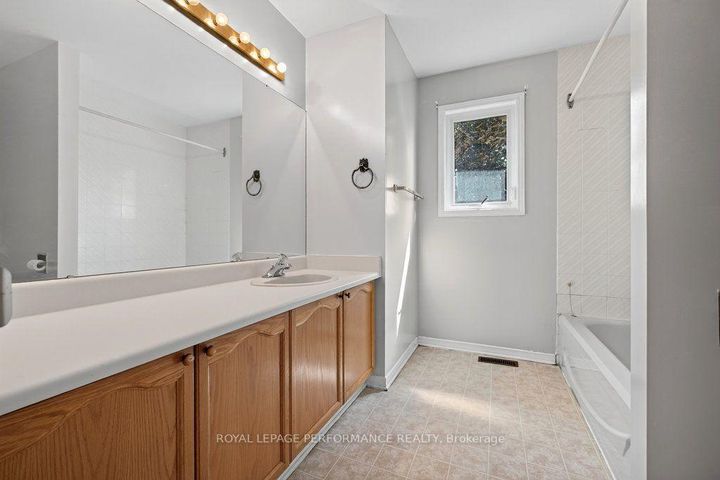 Photo 32 at 14 Birkett Street, Nepean (Heritage Park), Ottawa