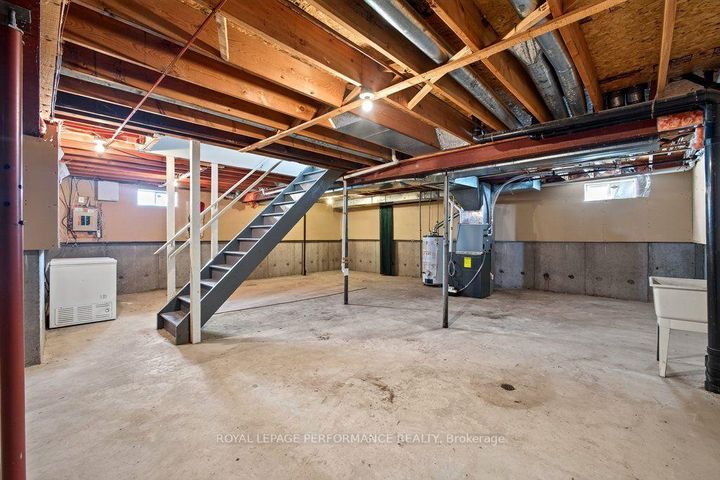 Photo 34 at 14 Birkett Street, Nepean (Heritage Park), Ottawa