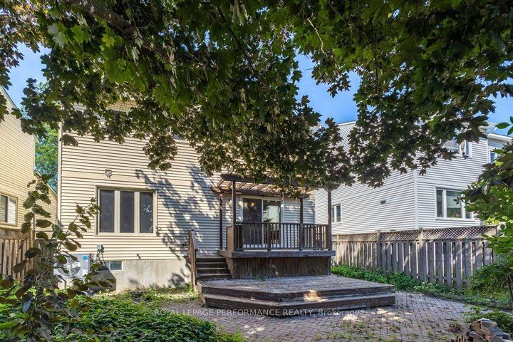 Photo 37 at 14 Birkett Street, Nepean (Heritage Park), Ottawa