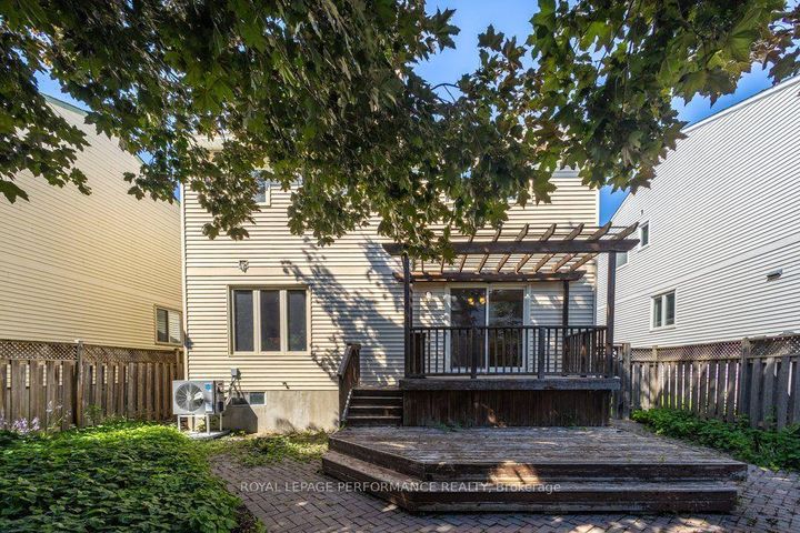 Photo 38 at 14 Birkett Street, Nepean (Heritage Park), Ottawa