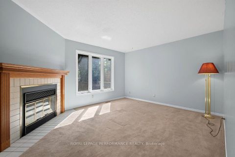 Photo 14 at 14 Birkett Street, Nepean (Heritage Park), Ottawa
