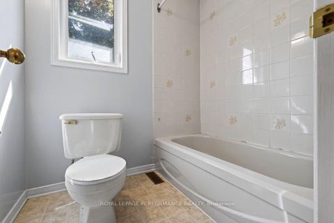 Photo 31 at 14 Birkett Street, Nepean (Heritage Park), Ottawa