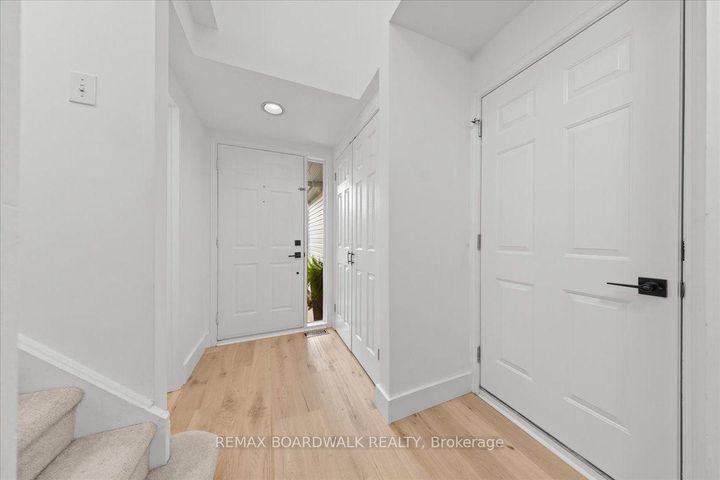 Photo 3 at 43 Peacock Crescent, Nepean (Cedargrove/Fraserdale), Ottawa