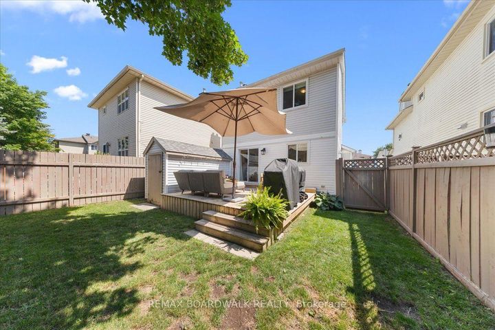Photo 22 at 43 Peacock Crescent, Nepean (Cedargrove/Fraserdale), Ottawa