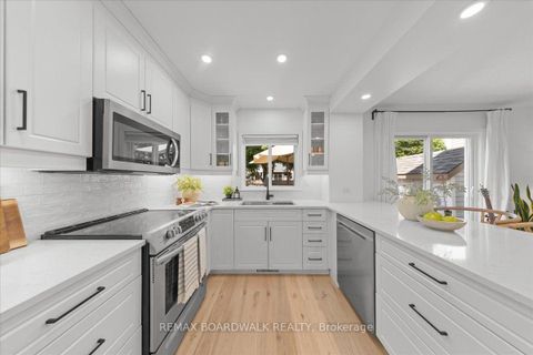 Photo 10 at 43 Peacock Crescent, Nepean (Cedargrove/Fraserdale), Ottawa