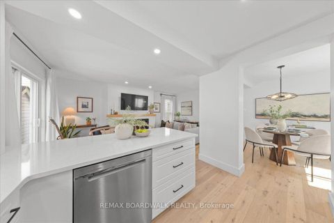 Photo 11 at 43 Peacock Crescent, Nepean (Cedargrove/Fraserdale), Ottawa