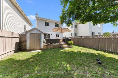 Photo 23 at 43 Peacock Crescent, Nepean (Cedargrove/Fraserdale), Ottawa