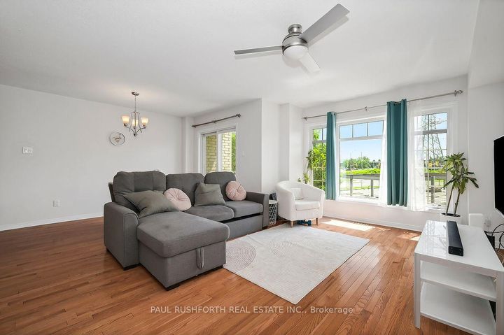 Photo 4 at 153 Corinth Private, Nepean (Merivale Industrial Park/Citiplace), Ottawa