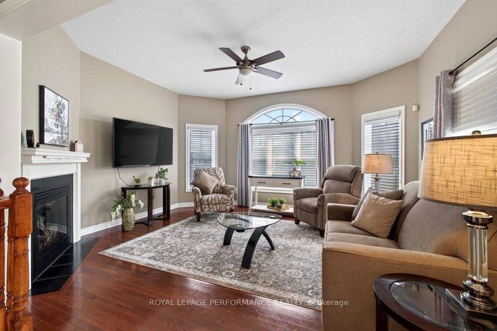Photo 5 at 2423 Regatta Avenue, Nepean (Half Moon Bay), Ottawa