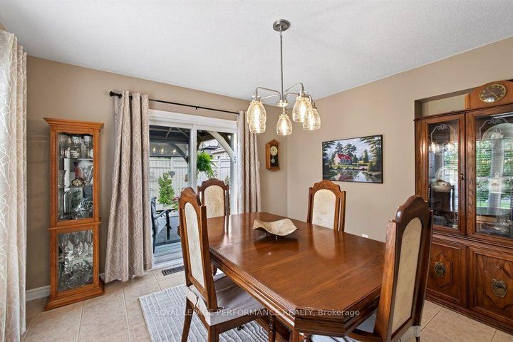 Photo 18 at 2423 Regatta Avenue, Nepean (Half Moon Bay), Ottawa