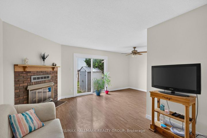 Photo 1 at 39 - 13 Sunridge Lane, Nepean (On the Green), Ottawa