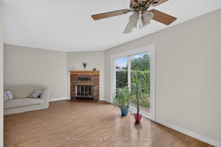 Photo 7 at 39 - 13 Sunridge Lane, Nepean (On the Green), Ottawa