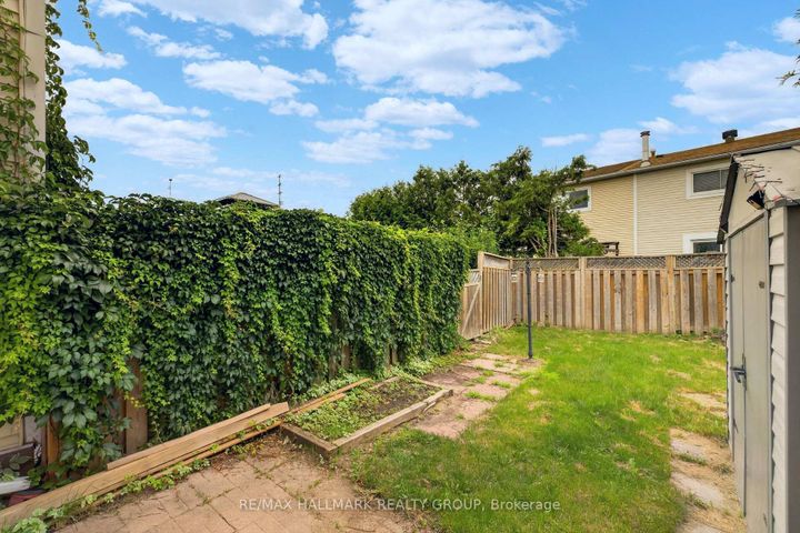 Photo 29 at 39 - 13 Sunridge Lane, Nepean (On the Green), Ottawa