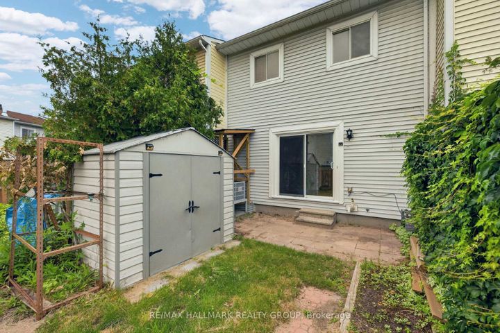 Photo 30 at 39 - 13 Sunridge Lane, Nepean (On the Green), Ottawa
