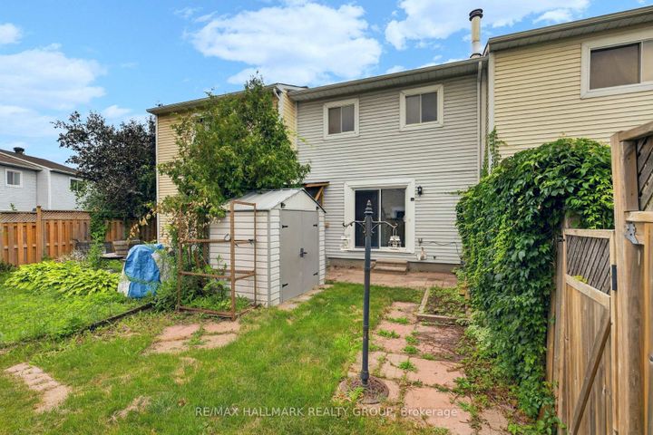 Photo 32 at 39 - 13 Sunridge Lane, Nepean (On the Green), Ottawa