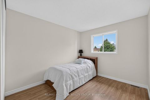Photo 18 at 39 - 13 Sunridge Lane, Nepean (On the Green), Ottawa