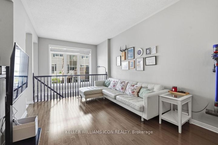 Photo 7 at 493 Ashbourne Crescent, Nepean (Stonebridge), Ottawa
