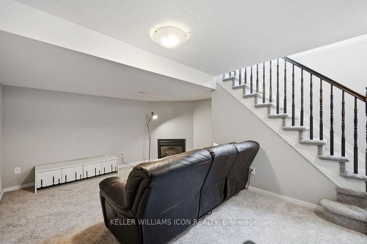 Photo 30 at 493 Ashbourne Crescent, Nepean (Stonebridge), Ottawa
