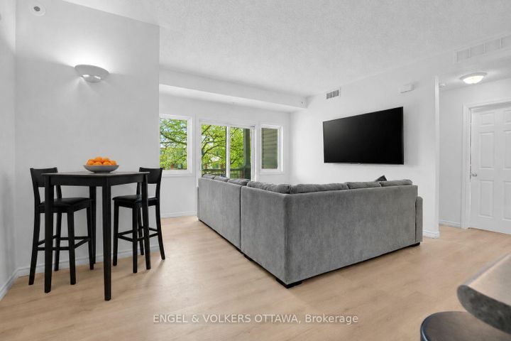 Photo 6 at 5 - 165 Waterbridge Drive, Nepean (Barrhaven East), Ottawa