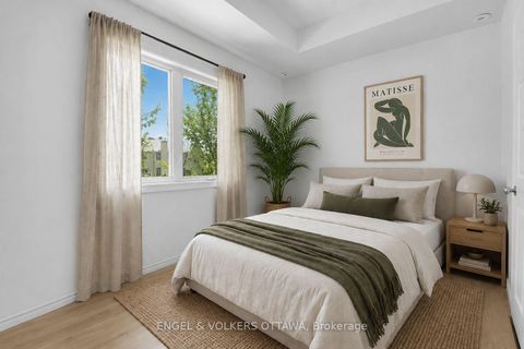 Photo 11 at 5 - 165 Waterbridge Drive, Nepean (Barrhaven East), Ottawa