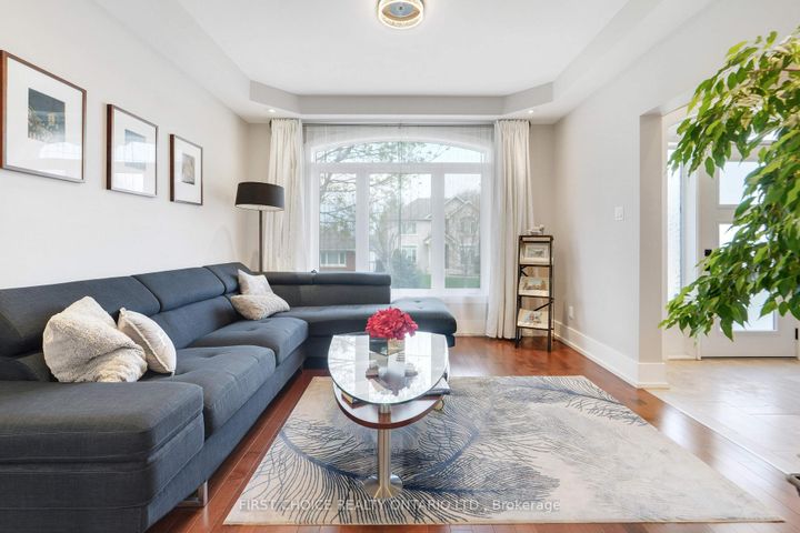 Photo 5 at 38 Withrow Avenue, Nepean (Meadowlands/St. Claire Gardens), Ottawa