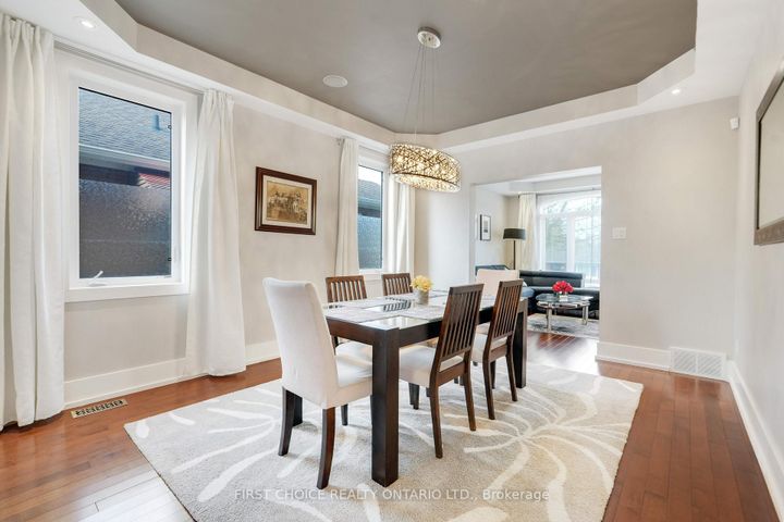 Photo 8 at 38 Withrow Avenue, Nepean (Meadowlands/St. Claire Gardens), Ottawa