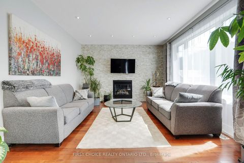 Photo 17 at 38 Withrow Avenue, Nepean (Meadowlands/St. Claire Gardens), Ottawa