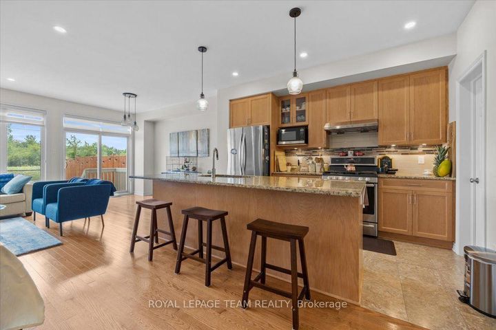 Photo 6 at 552 Jackdaw Avenue, Nepean (Half Moon Bay), Ottawa