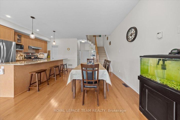 Photo 11 at 552 Jackdaw Avenue, Nepean (Half Moon Bay), Ottawa