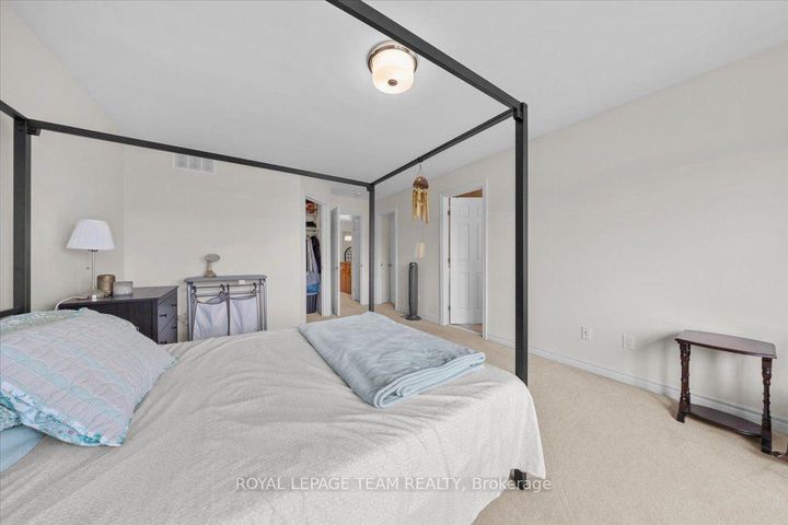 Photo 18 at 552 Jackdaw Avenue, Nepean (Half Moon Bay), Ottawa