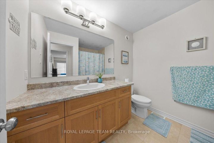 Photo 25 at 552 Jackdaw Avenue, Nepean (Half Moon Bay), Ottawa