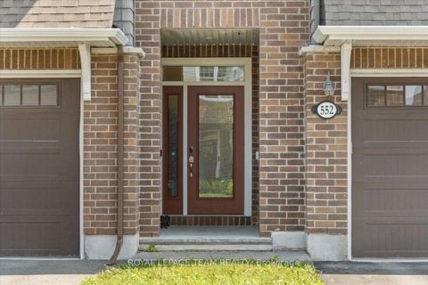 Photo 1 at 552 Jackdaw Avenue, Nepean (Half Moon Bay), Ottawa
